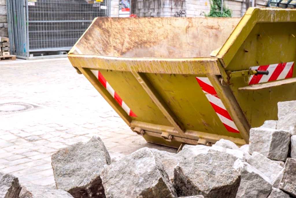 12 Yard Skip Hire Services in Wellbrook